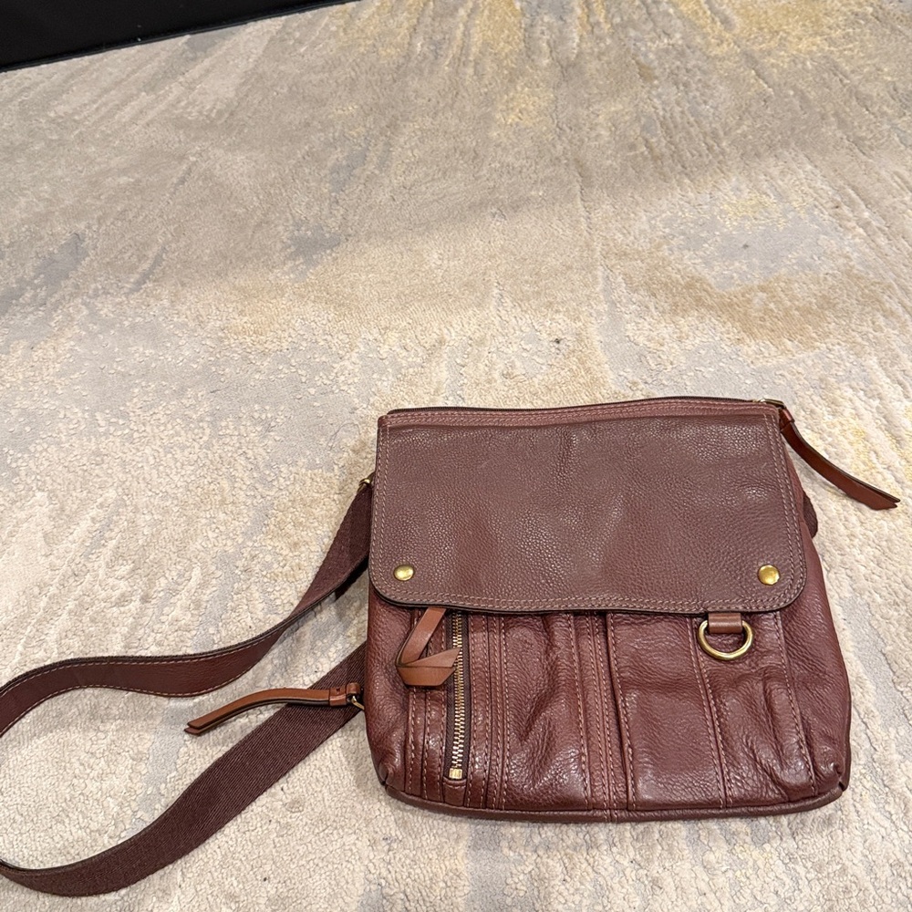 Fossil Morgan Traveler messenger bag brown pebbled leather with gold crossbody - Picture 2 of 14